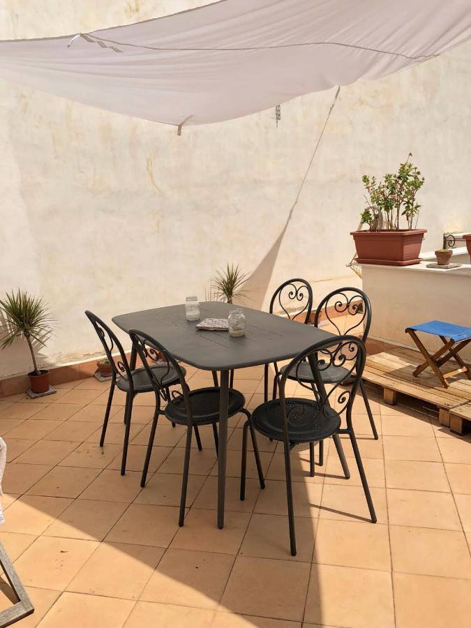 Appartamento mansardato nel cuore di Palermo - accesso Terrazza Esterno foto