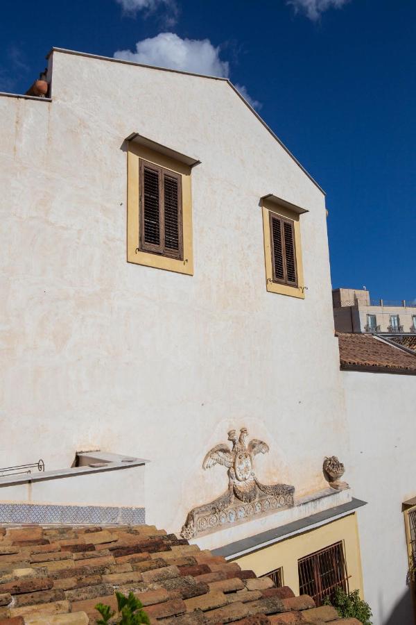 Appartamento mansardato nel cuore di Palermo - accesso Terrazza Esterno foto